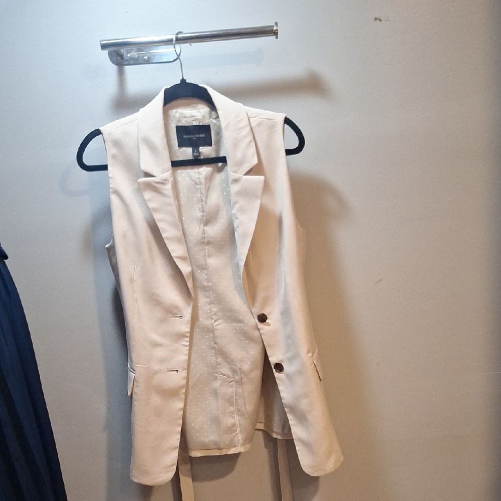Banana Republic Elegant Beige Vest